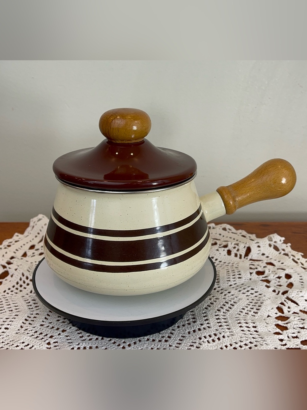 Cream and Brown Enamel Saucepan with Wooden Handle - Levcowel Japan - vintage